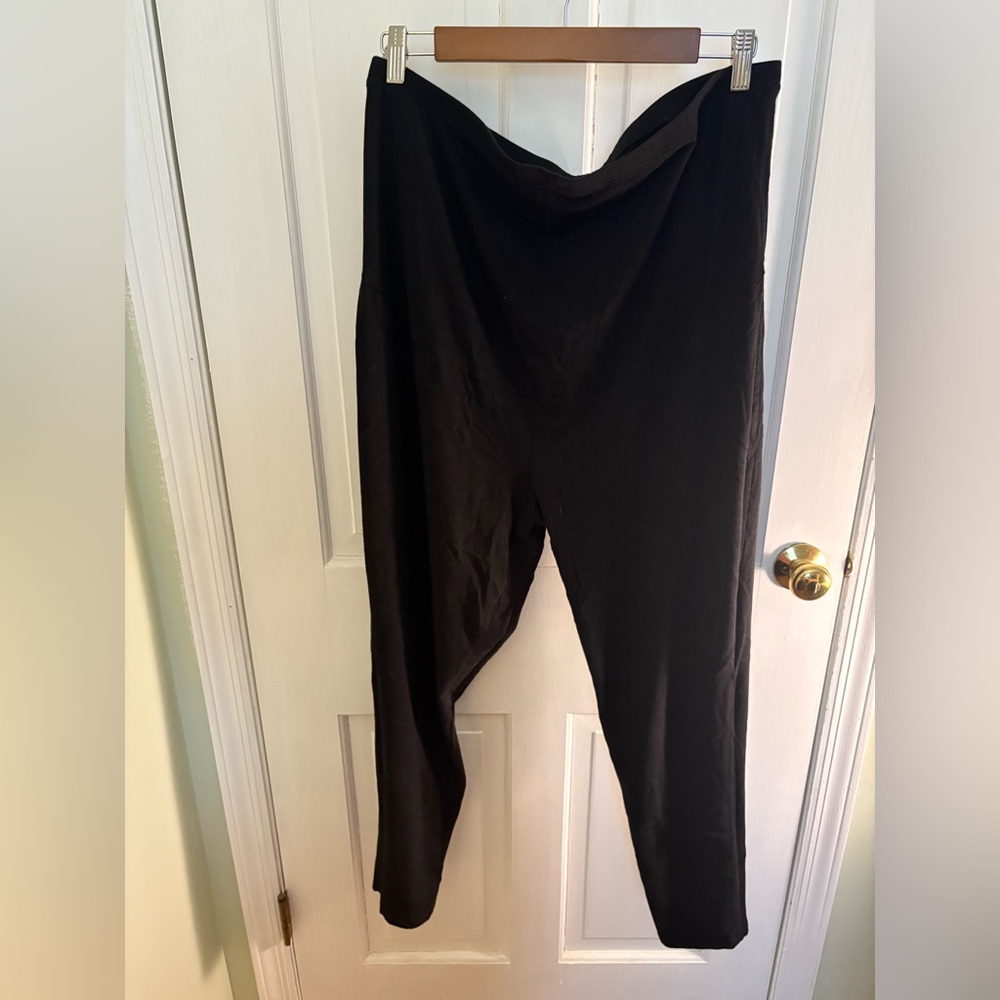 Time and Tru Black Maternity Leggings